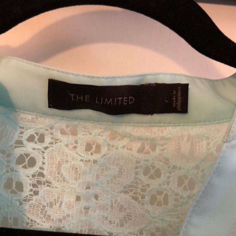 Button down top - Picture 2 of 3